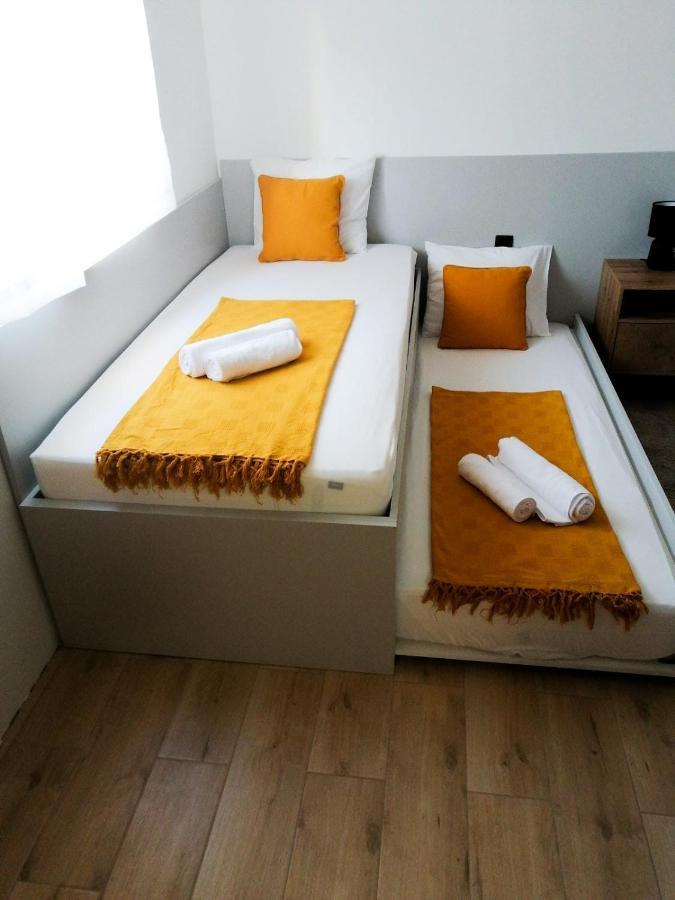Evita Studio Apartment Karlovac Exterior foto